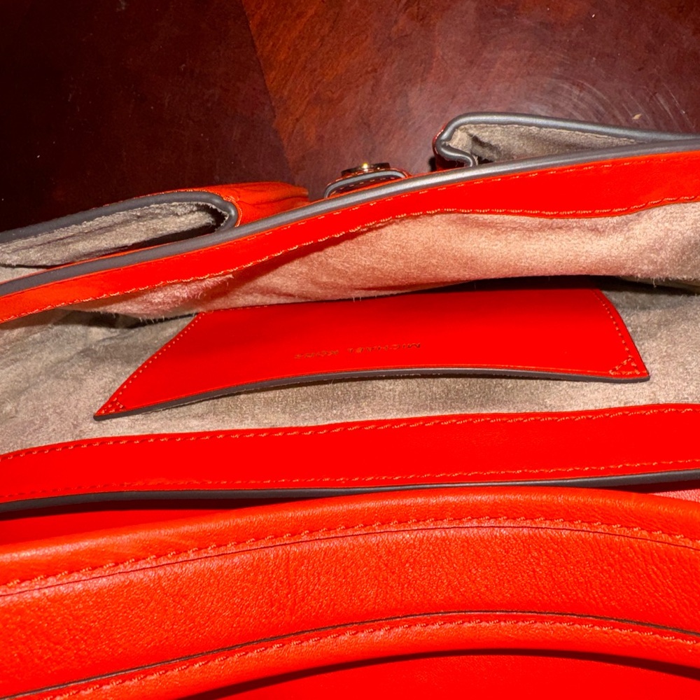 Michael Kors Orange Leather Shoulder Bag - Picture 2 of 9